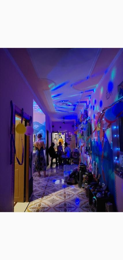 Tebaar Backpackers Hostel Rishīkesh Buitenkant foto